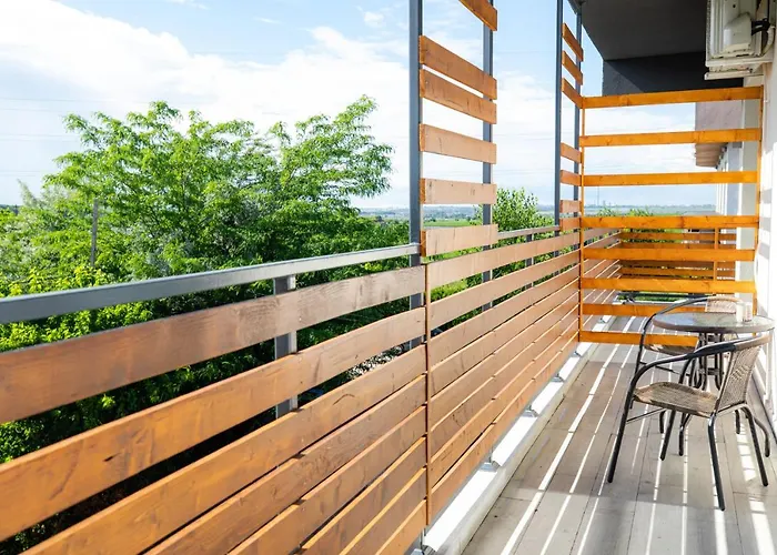 Lägenhet Mika Eforie Nord