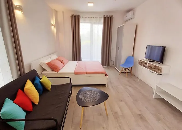 Mika إيفوري نورد