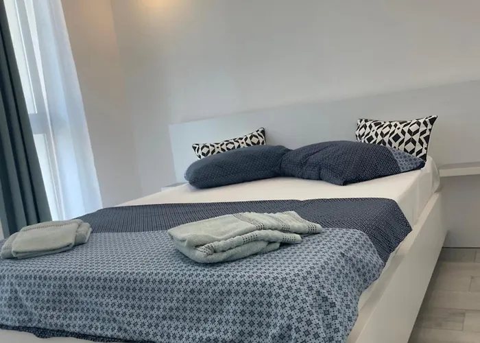 Lägenhet Mika Eforie Nord